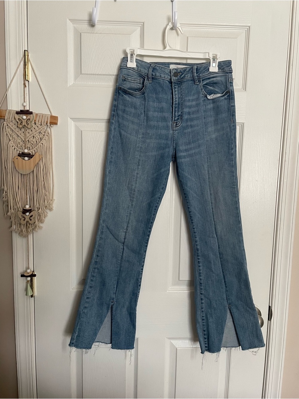 Hidden Women’s size 30 Blue High Rise Split-Hem Flare Jeans